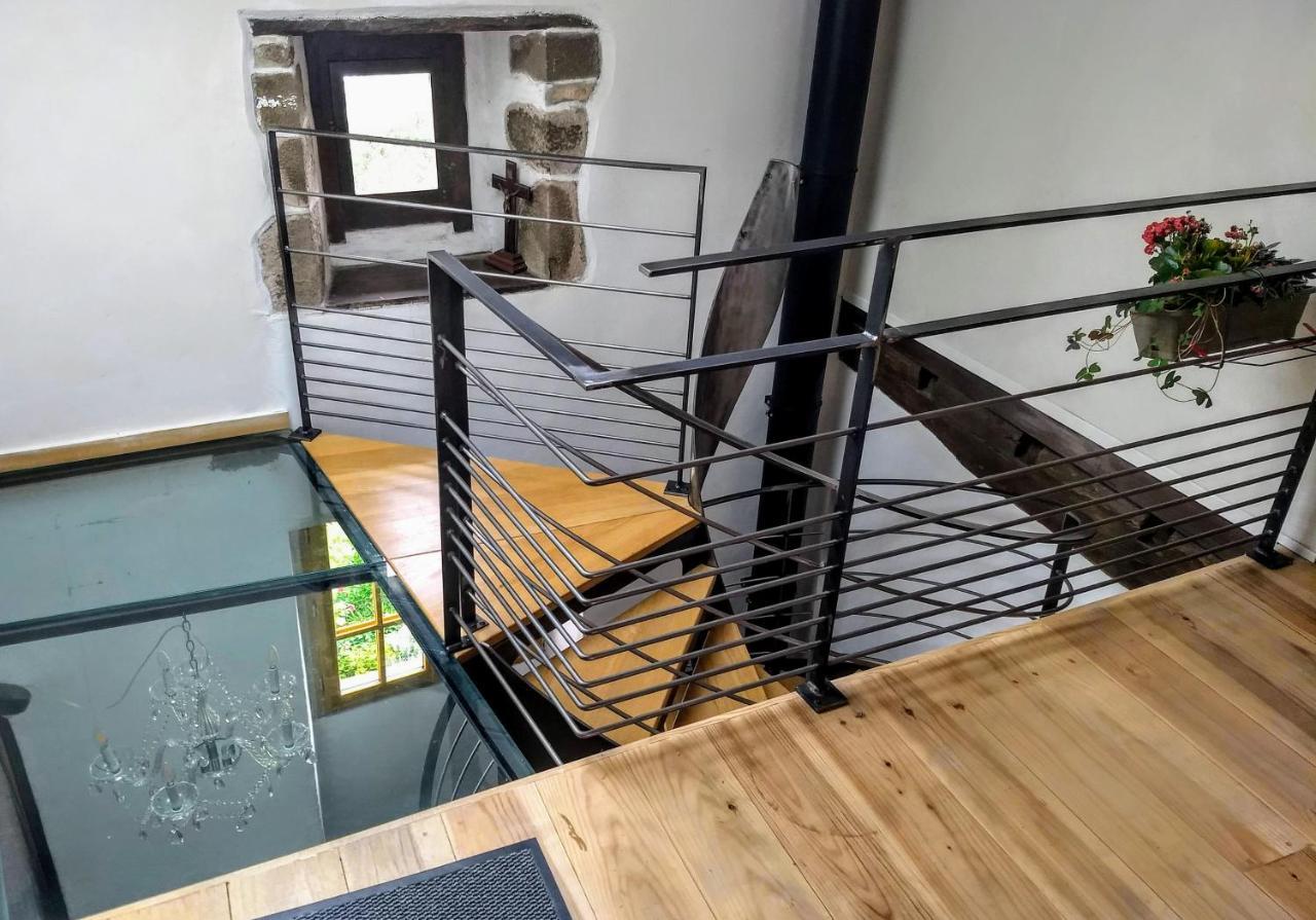 Gite De La Porte Saint Jacques: A Hostel For Pilgrims Esterno foto