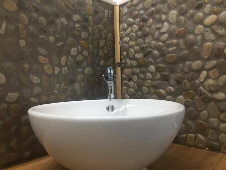 Gite De La Porte Saint Jacques: A Hostel For Pilgrims Esterno foto
